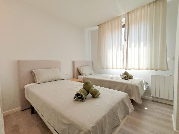 Image No.12-3 Bed Apartment for sale