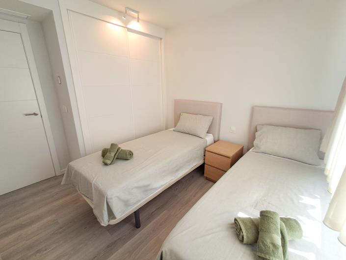 Image No.13-3 Bed Apartment for sale