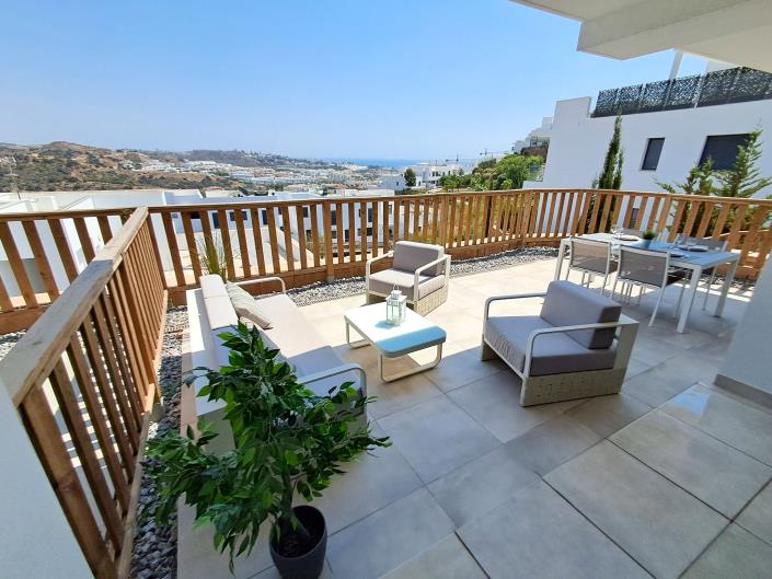 Image No.18-3 Bed Apartment for sale