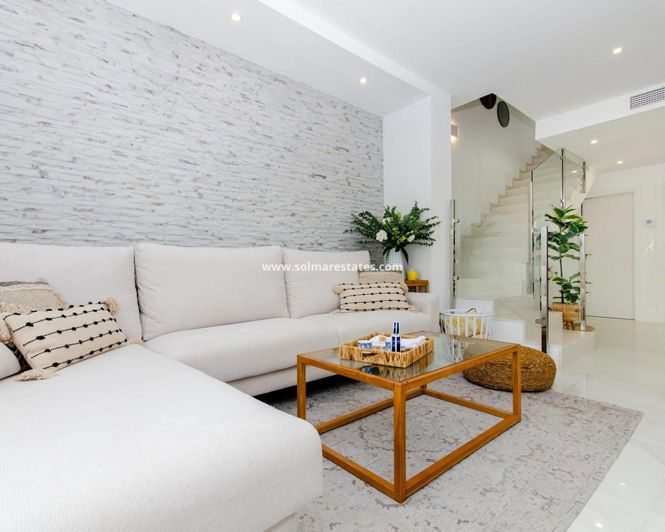 Image No.45-3 Bed Villa for sale