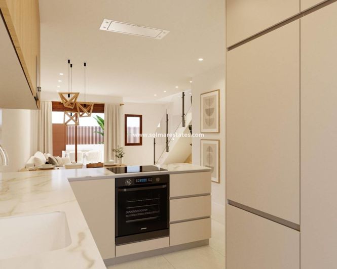 Image No.5-3 Bed Townhouse for sale