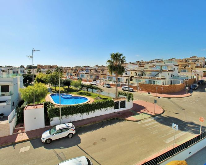 Image No.27-3 Bed Villa for sale