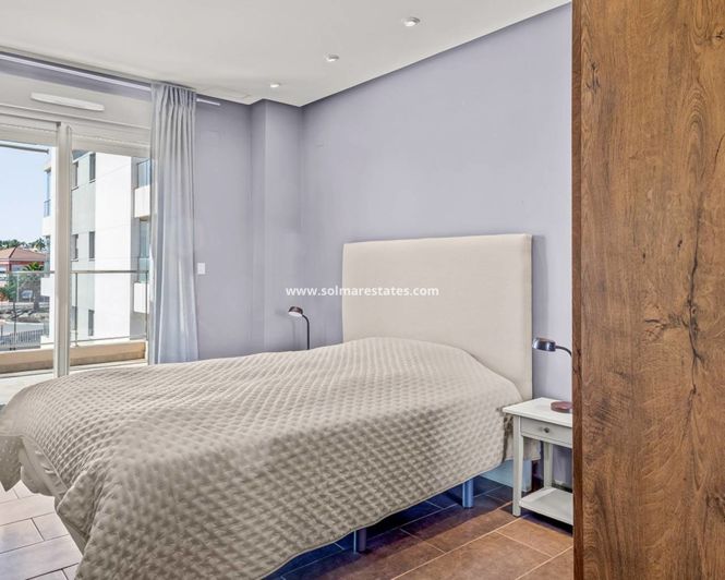 Image No.14-4 Bed Apartment for sale