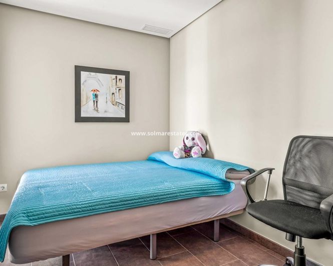 Image No.17-4 Bed Apartment for sale