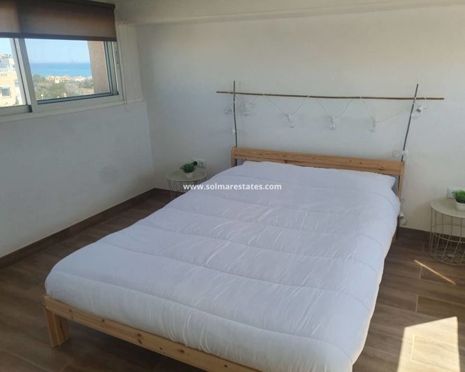 Image No.16-2 Bed Townhouse for sale