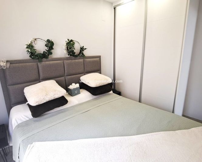 Image No.35-3 Bed Villa for sale