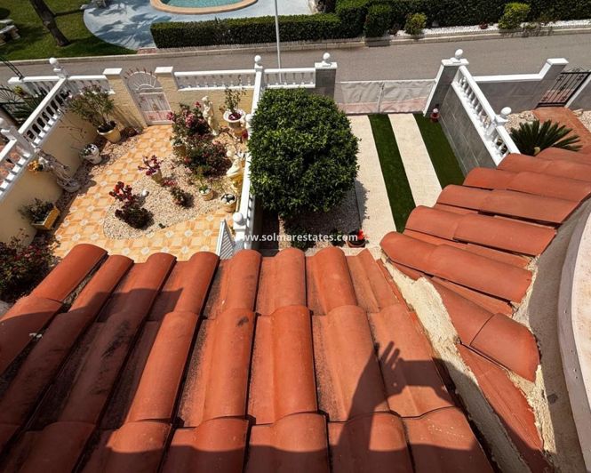 Image No.18-3 Bed Townhouse for sale