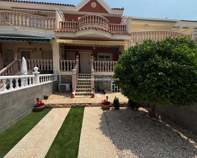 Image No.31-3 Bed Townhouse for sale