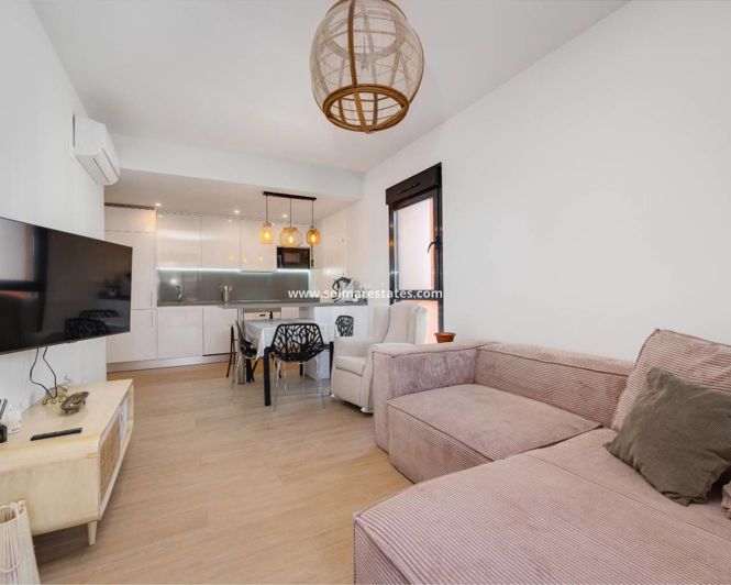 Image No.19-2 Bed Apartment for sale