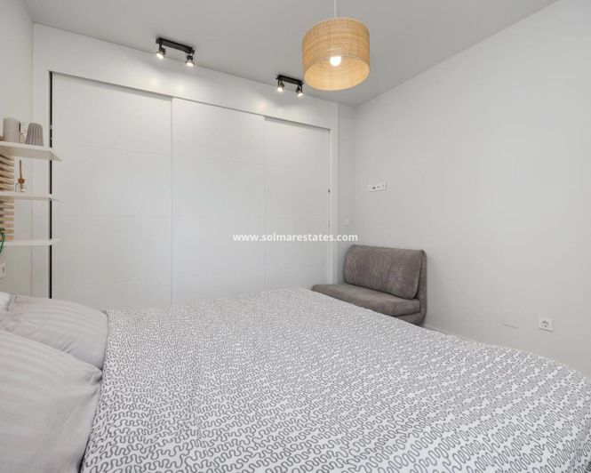 Image No.8-2 Bed Apartment for sale