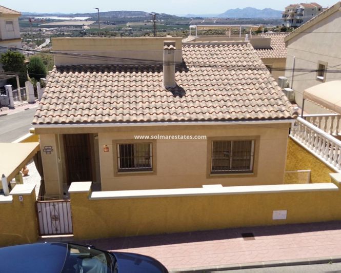 Image No.1-4 Bed Villa for sale