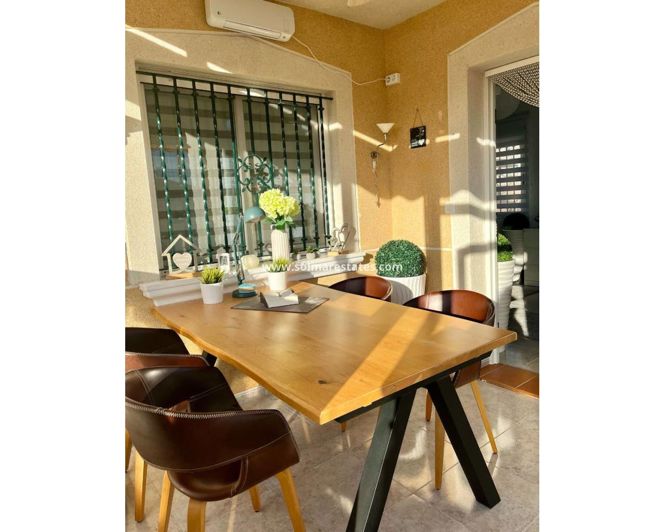 Image No.17-4 Bed Villa for sale