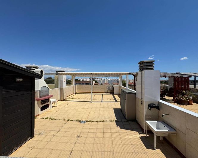 Image No.15-2 Bed Apartment for sale