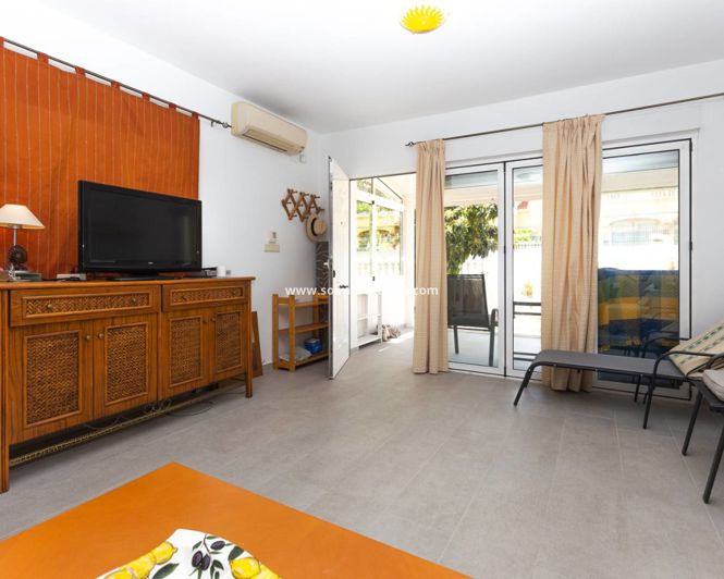 Image No.11-3 Bed Townhouse for sale