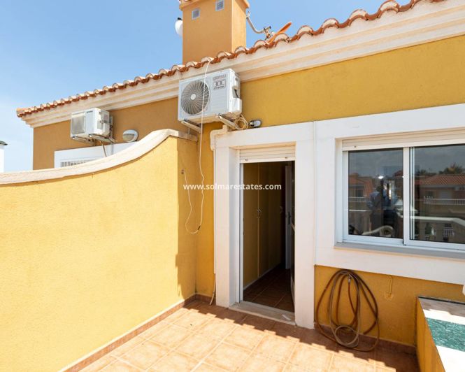 Image No.29-3 Bed Townhouse for sale