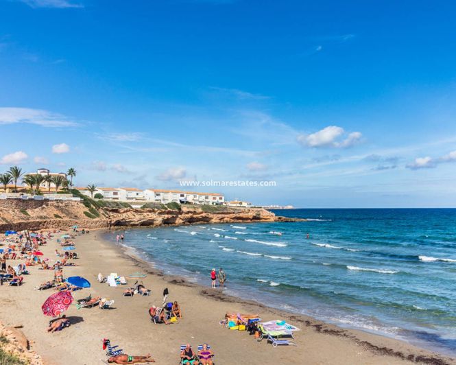 Image No.35-3 Bed Townhouse for sale