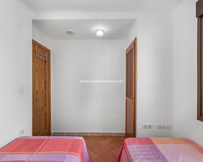 Image No.26-2 Bed Apartment for sale