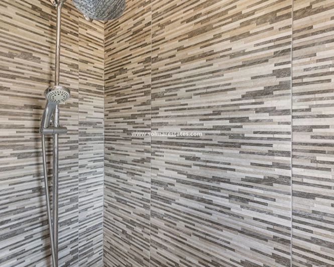 Image No.28-2 Bed Apartment for sale