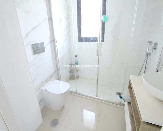 Image No.34-4 Bed Villa for sale