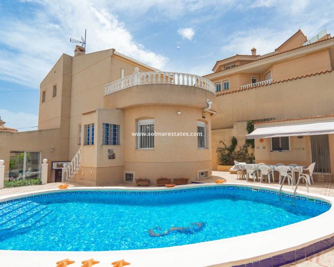 Image No.1-5 Bed Villa for sale