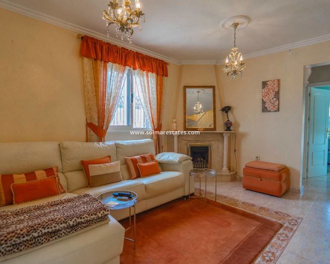 Image No.14-5 Bed Villa for sale