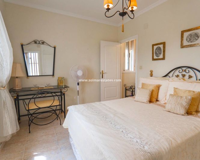 Image No.33-5 Bed Villa for sale