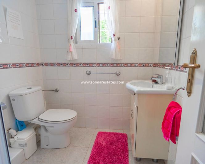 Image No.45-5 Bed Villa for sale