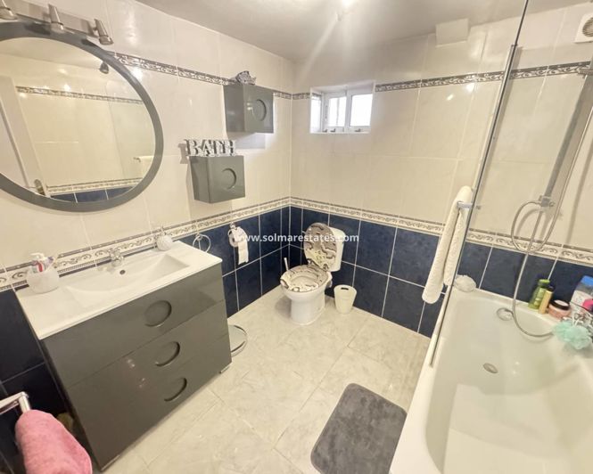 Image No.18-4 Bed Villa for sale