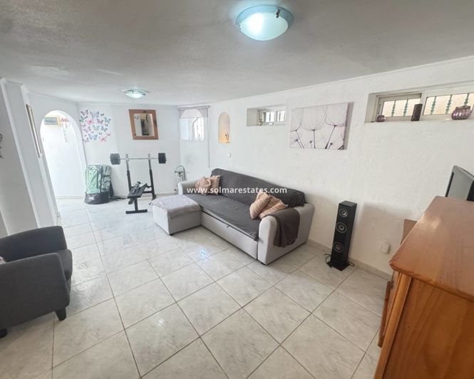 Image No.19-4 Bed Villa for sale