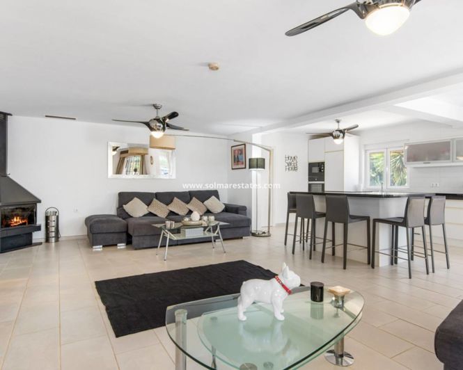 Image No.12-4 Bed Villa for sale