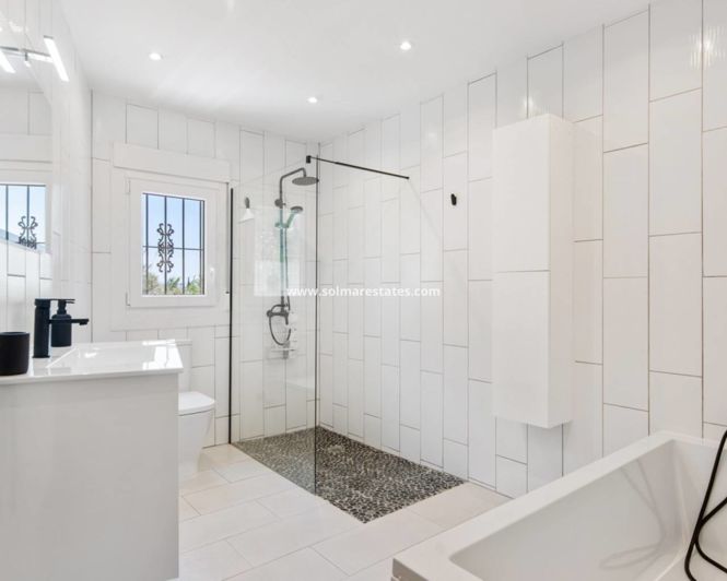 Image No.22-4 Bed Villa for sale