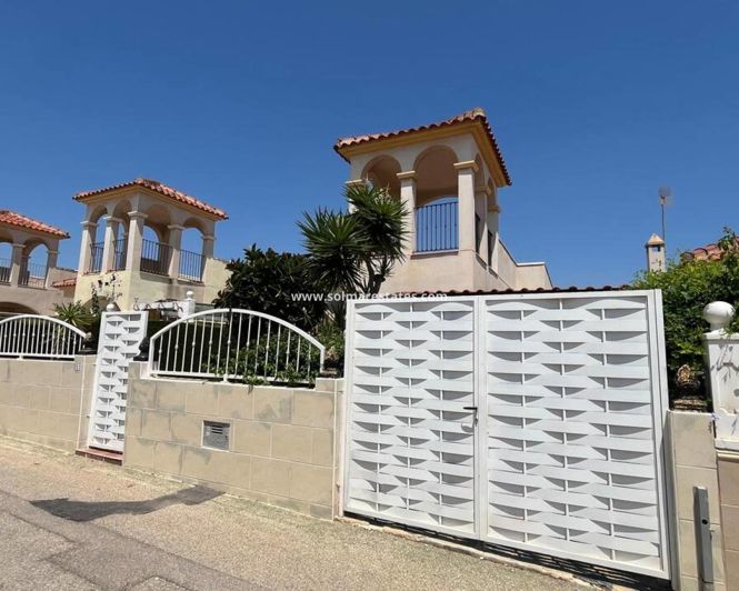 Image No.18-3 Bed Villa for sale