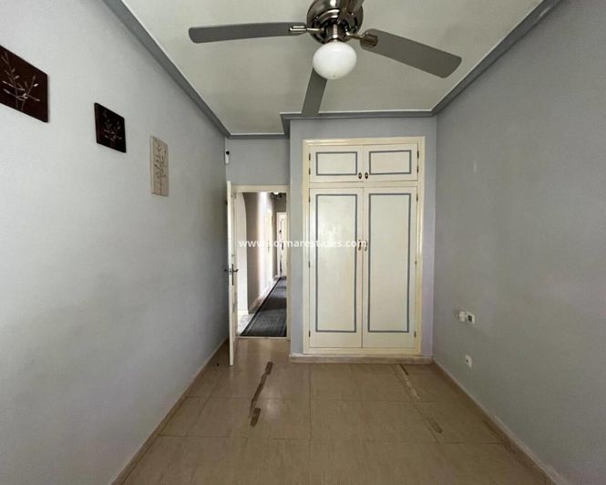 Image No.27-3 Bed Villa for sale