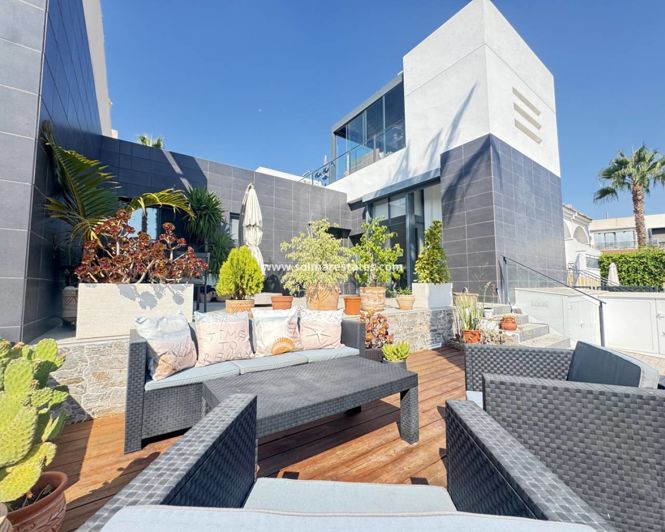 Image No.1-2 Bed Bungalow for sale