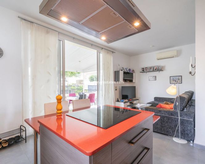 Image No.15-2 Bed Villa for sale