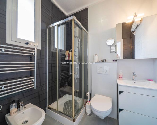 Image No.20-2 Bed Villa for sale