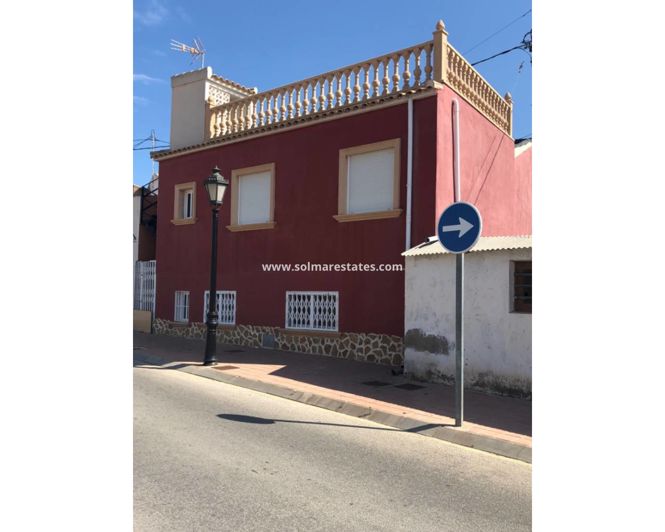 Image No.1-3 Bed House for sale