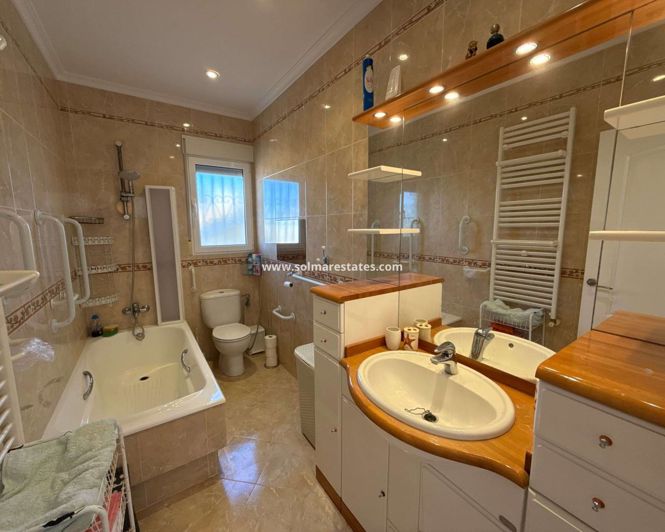 Image No.36-3 Bed Villa for sale