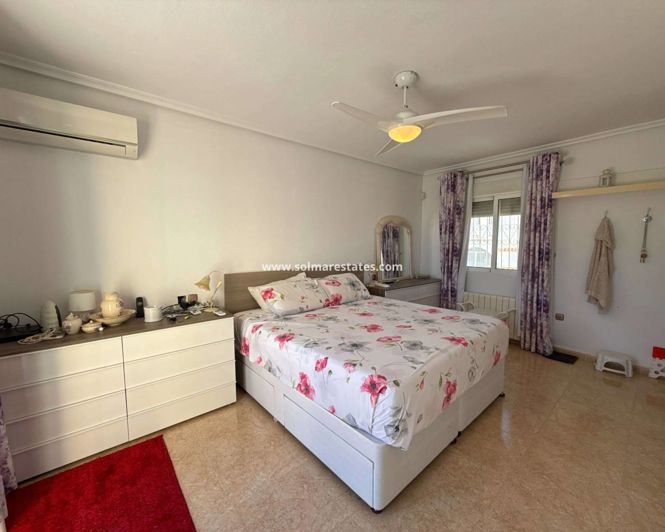 Image No.37-3 Bed Villa for sale