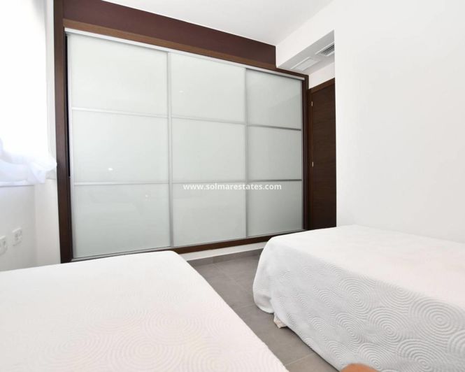 Image No.8-3 Bed Apartment for sale