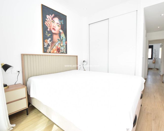 Image No.19-2 Bed Apartment for sale