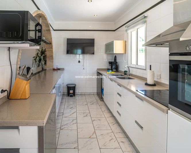 Image No.17-3 Bed Villa for sale