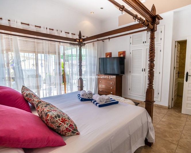 Image No.24-3 Bed Villa for sale