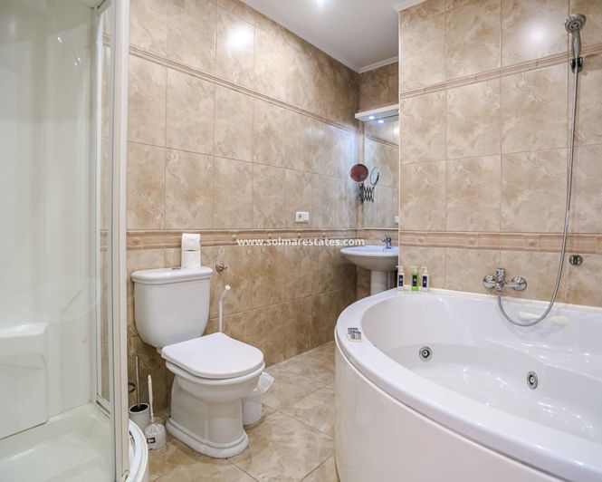 Image No.25-3 Bed Villa for sale