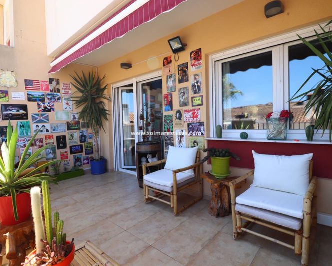 Image No.20-3 Bed House for sale