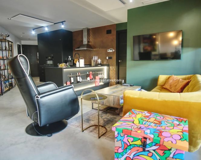 Image No.17-2 Bed Apartment for sale