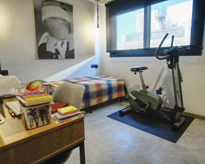 Image No.29-2 Bed Apartment for sale