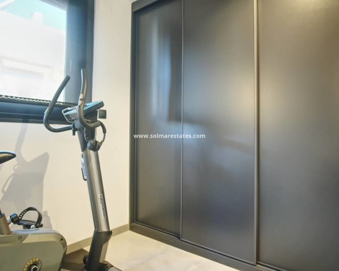 Image No.31-2 Bed Apartment for sale