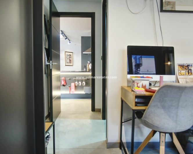 Image No.32-2 Bed Apartment for sale