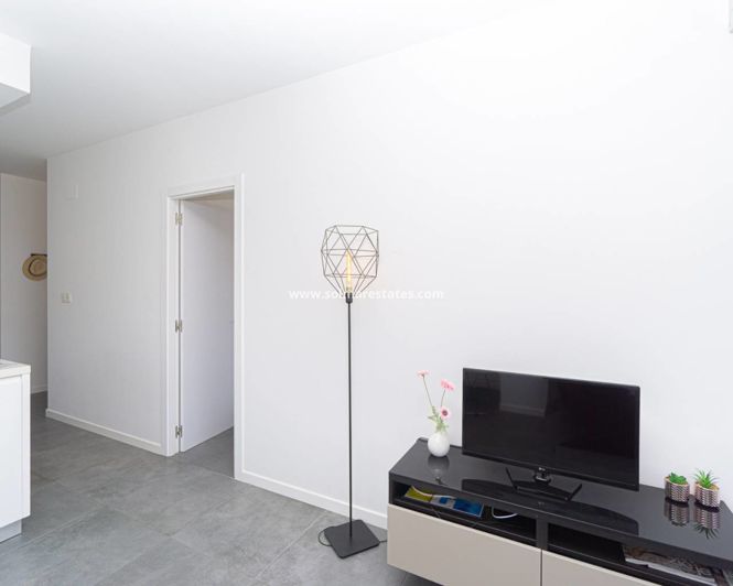 Image No.7-3 Bed Apartment for sale